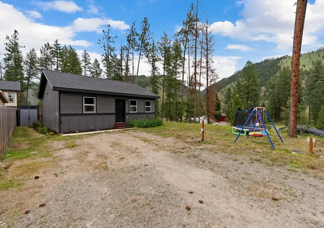 Homes for sale in Superior, MT | 305 Alces Ct, Superior, MT 59872 | MLS# 30072928