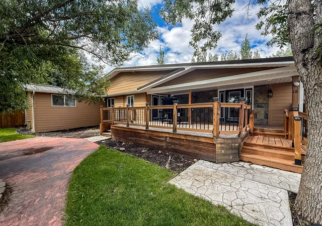 1st image of 18 Park Garden Estate, Great Falls, MT 59404 | MLS# 30073328