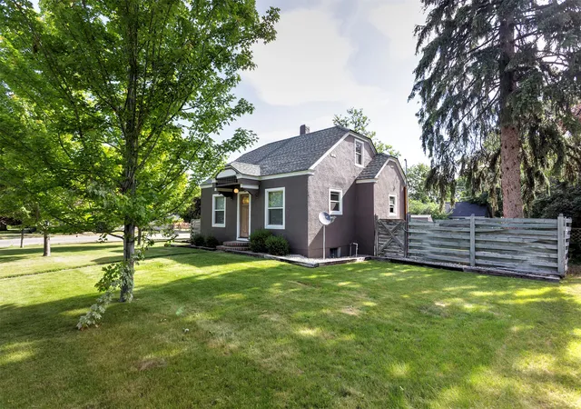 Photo 3 of Single family home for sale at 700 S 4th Street, Hamilton, MT 59840 | MLS# 30072516 | Listing updated on 2026-07-16