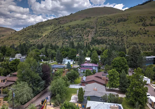 4th image of 640 Woodworth Ave, Missoula, MT 59801 | MLS# 30073054