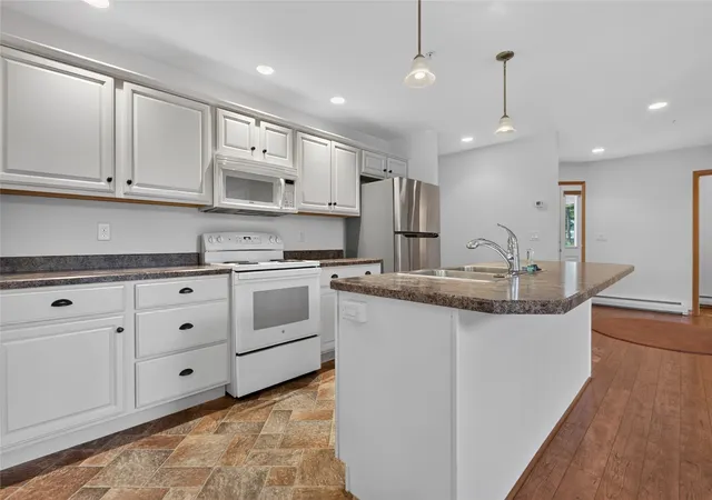 Photo 5 of Condo for sale at 30 Stoney Brk Dr #D, Clancy, MT 59634 | MLS# 30073104 | Listing updated on 2026-08-27