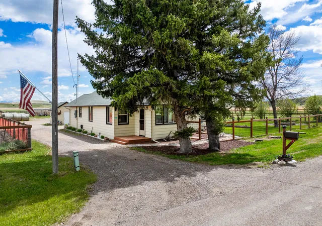 1st image of 81 Eaton Ave, Great Falls, MT 59405 | MLS# 30071949