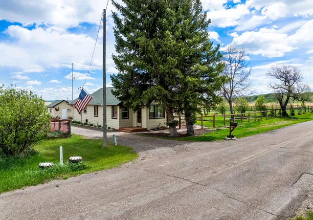 Homes for sale in Great Falls, MT | 81 Eaton Ave, Great Falls, MT 59405 | MLS# 30071949