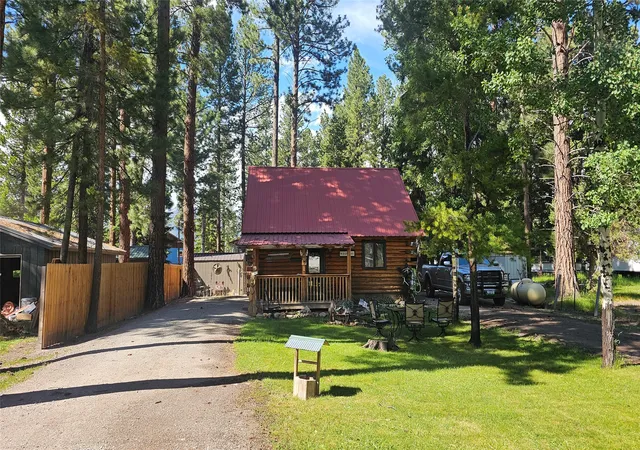 Homes for sale in Lincoln, MT | 806 N Third St, Lincoln, MT 59639 | MLS# 30073436