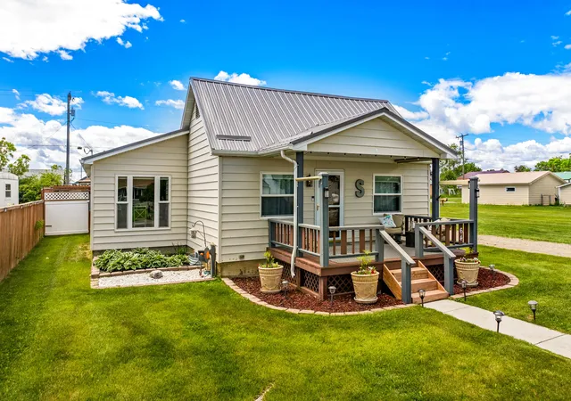 Homes for sale in Stanford, MT | 64 3rd Ave S, Stanford, MT 59479 | MLS# 30073320