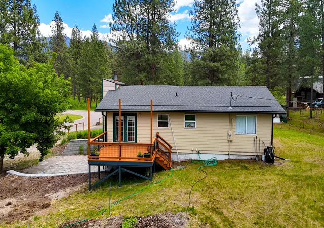 Photo 3 of Single family home for sale at 35725 Carlyle Ln, Ronan, MT 59864 | MLS# 30073518 | Listing updated on 2026-08-01