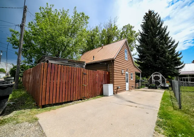 Homes for sale in Great Falls, MT | 1515 3rd Ave S, Great Falls, MT 59405 | MLS# 30071541