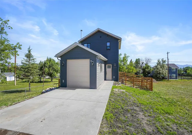 Homes for sale in Helena, MT | 2112 Knight St, Helena, MT 59601 | MLS# 30073485