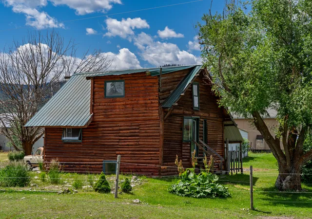 4th image of 2139 Old Reserve Dr, Kalispell, MT 59901 | MLS# 30072352