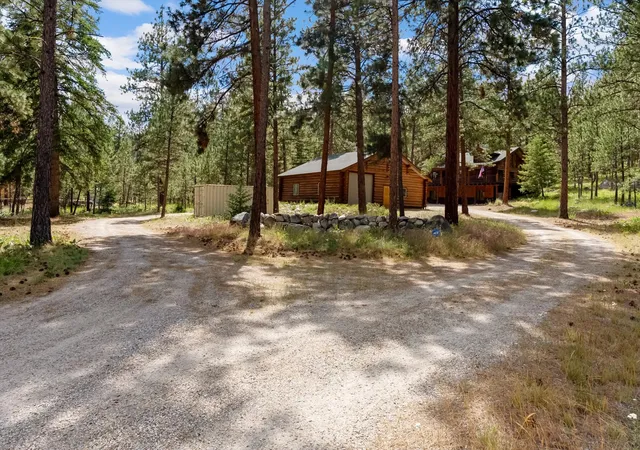 3rd image of 503 Mill Creek Trail Rd, Hamilton, MT 59840 | MLS# 30073473