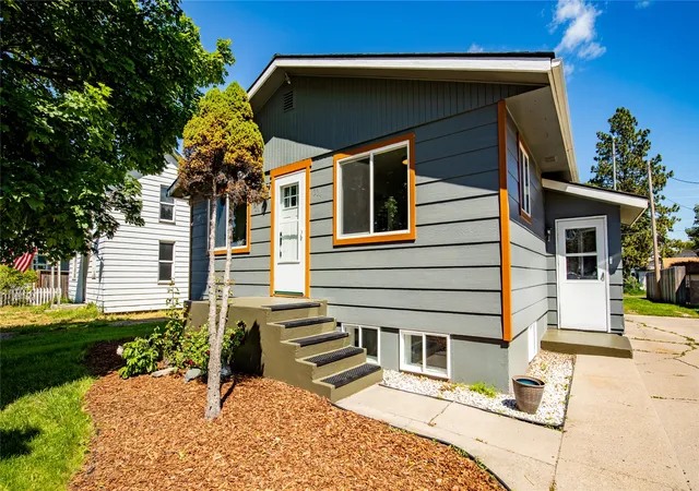1st image of 204 8th Ave W, Polson, MT 59860 | MLS# 30073526