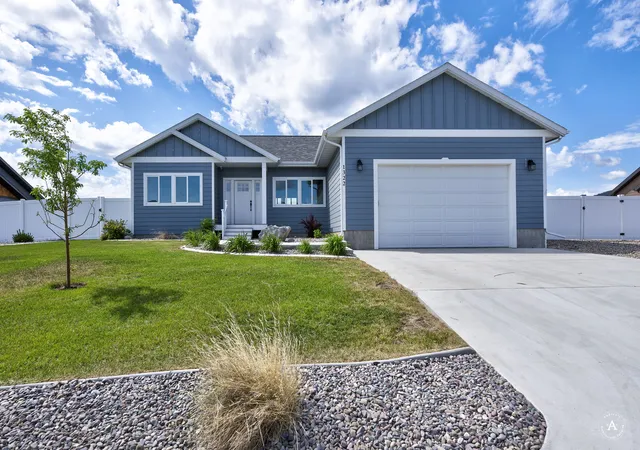 Photo 1 of Single family home for sale at 1322 Cambray Loop, Helena, MT 59602 | MLS# 30072464 | Listing updated on 2026-07-31