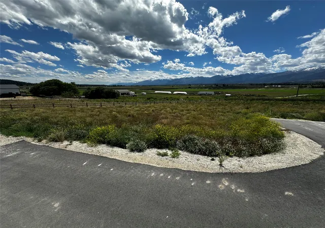 5th image of 2817 Tikka Ln, Stevensville, MT 59870 | MLS# 30073629