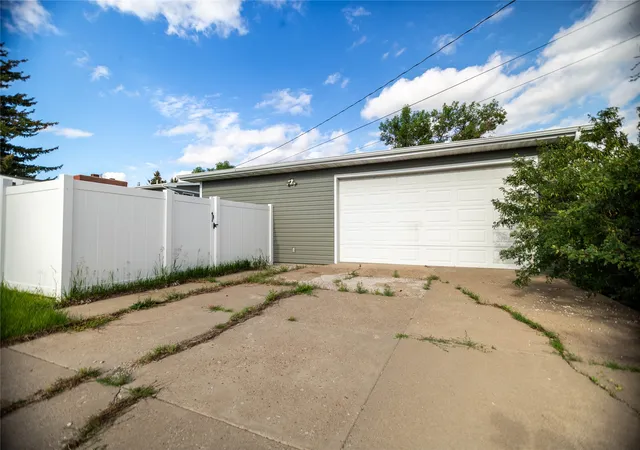 Homes for sale in Great Falls, MT | 3500 13th Ave S, Great Falls, MT 59405 | MLS# 30073633