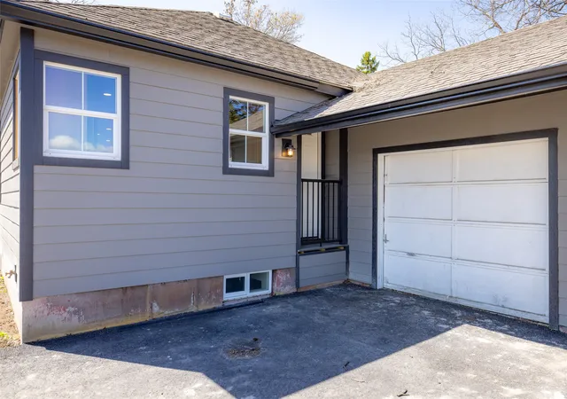 3rd image of 10 S Meridian Rd, Kalispell, MT 59901 | MLS# 30073660