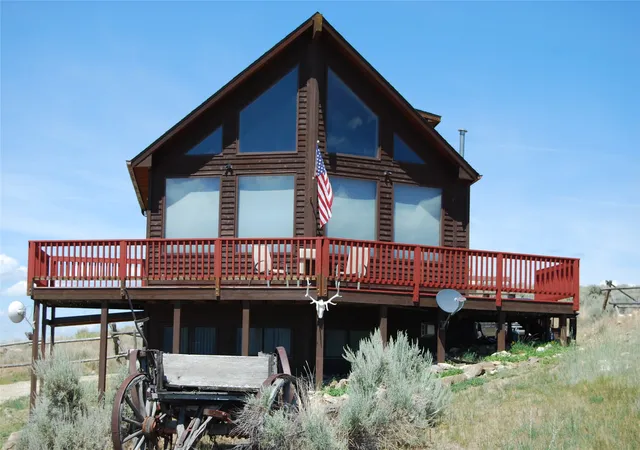 2nd image of 935 Moon Shadow Ln, Stevensville, MT 59870 | MLS# 30072999