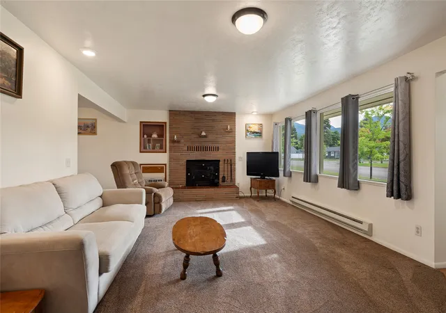 2nd image of 613 Main Ave, Libby, MT 59923 | MLS# 30073638