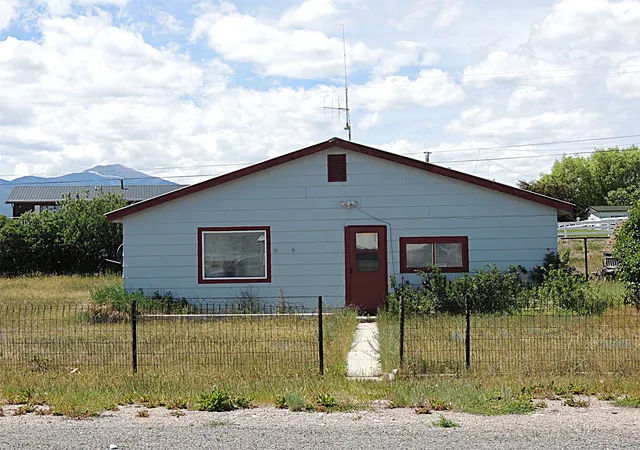 Homes for sale in Deer Lodge, MT | 1118 Arizona St, Deer Lodge, MT 59722 | MLS# 30073764
