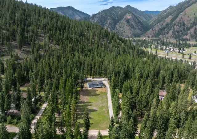 Photo 4 of Manufactured home for sale at 298 Terrace Ct, Superior, MT 59872 | MLS# 30071549 | Listing updated on 2026-08-29