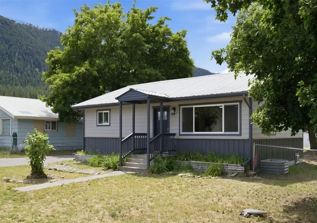 Homes for sale in Superior, MT | 303 Spruce St, Superior, MT 59872 | MLS# 30073595