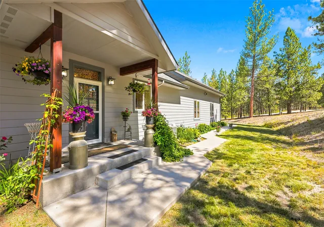 3rd image of 610 El Capitan Loop, Stevensville, MT 59870 | MLS# 30073529