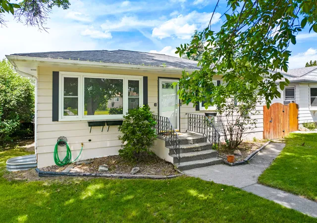 Homes for sale in Great Falls, MT | 3441 8Th Ave N, Great Falls, MT 59401 | MLS# 30073818