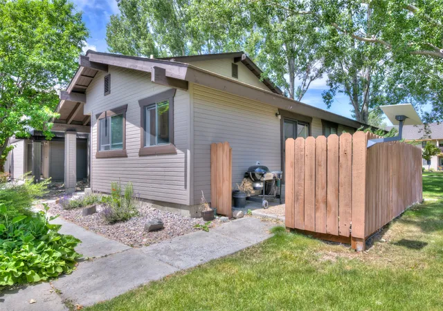 1st image of 1150 Pine St #A, Hamilton, MT 59840 | MLS# 30073705