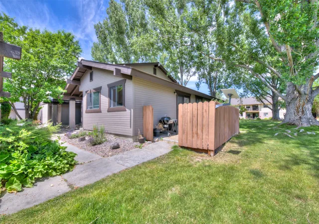 2nd image of 1150 Pine St #A, Hamilton, MT 59840 | MLS# 30073705