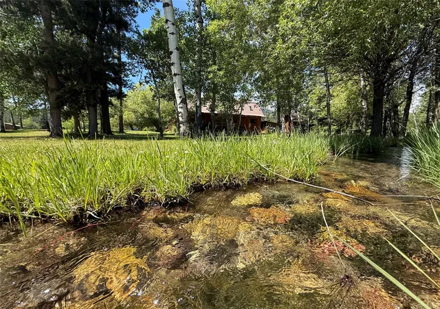 Photo 3 of Single family home for sale at 1953 Lone Point Dr, Lincoln, MT 59639 | MLS# 30073765 | Listing updated on 2026-07-22
