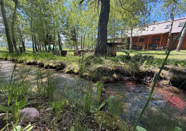 Photo 4 of Single family home for sale at 1953 Lone Point Dr, Lincoln, MT 59639 | MLS# 30073765 | Listing updated on 2026-07-22