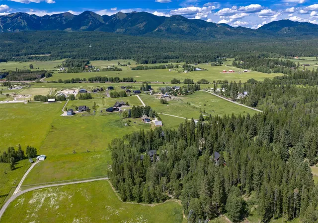 2nd image of 1551 Voerman Rd, Whitefish, MT 59937 | MLS# 30073508