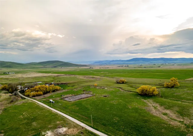 Homes for sale in Polson, MT | 41263 Forman Rd, Polson, MT 59860 | MLS# 30073647