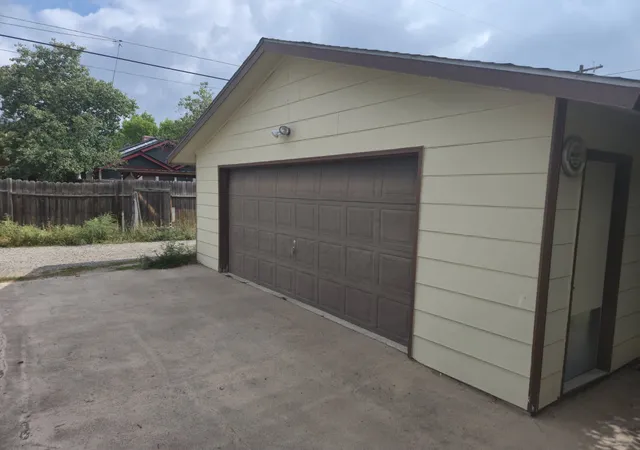 Homes for sale in Butte, MT | 1628 Whitman Ave, Butte, MT 59701 | MLS# 30073918