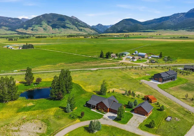 Photo 2 of Single family home for sale at 18 Obsidian Rd, Livingston, MT 59047 | MLS# 30067728 | Listing updated on 2026-08-29