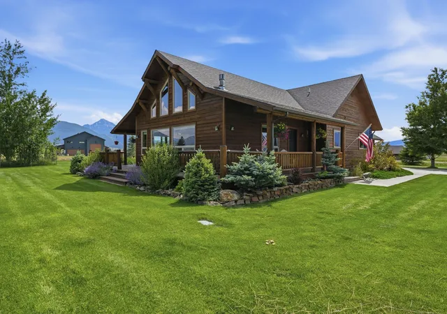 Photo 3 of Single family home for sale at 18 Obsidian Rd, Livingston, MT 59047 | MLS# 30067728 | Listing updated on 2026-08-29