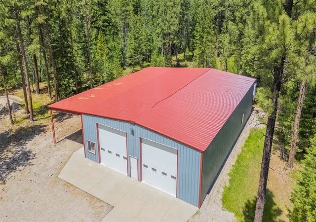 3rd image of 2133 Lost Horse Trl, Hamilton, MT 59840 | MLS# 30073241