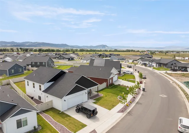 Photo 2 of Single family home for sale at 279 Meadow View Loop, East Helena, MT 59635 | MLS# 30073913 | Listing updated on 2026-09-01