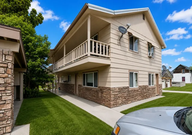 3rd image of 616 Madison St, Hamilton, MT 59840 | MLS# 30073290