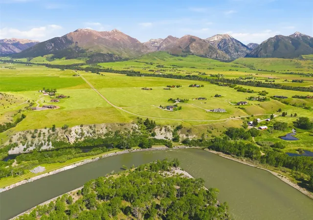 Homes for sale in Livingston, MT | 16 Cutthroat Ln, Livingston, MT 59047 | MLS# 30074004