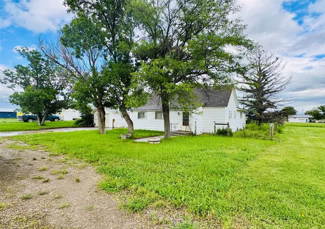 3rd image of 149 Great Northern Ave, Big Sandy, MT 59520 | MLS# 30074089