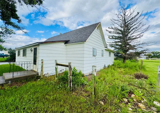 4th image of 149 Great Northern Ave, Big Sandy, MT 59520 | MLS# 30074089