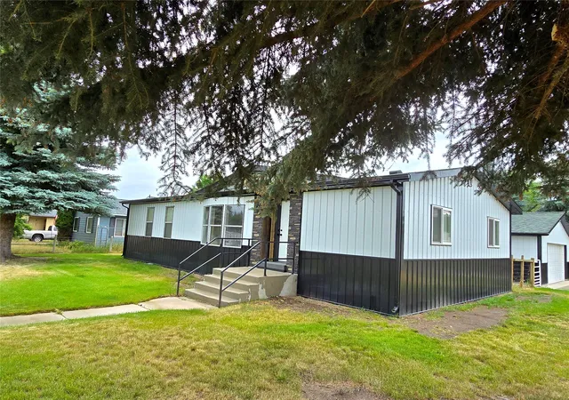 34th image of 327 Main St, Victor, MT 59875 | MLS# 30074114