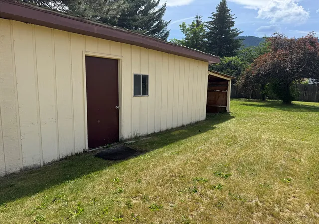 Photo 4 of Manufactured home for sale at 11143 Silver St, Clinton, MT 59825 | MLS# 30073829 | Listing updated on 2026-08-01