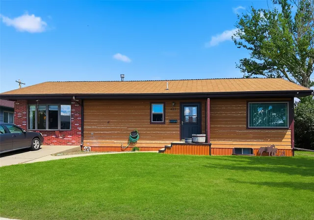 1st image of 425 8th Ave S, Cut Bank, MT 59427 | MLS# 30073552