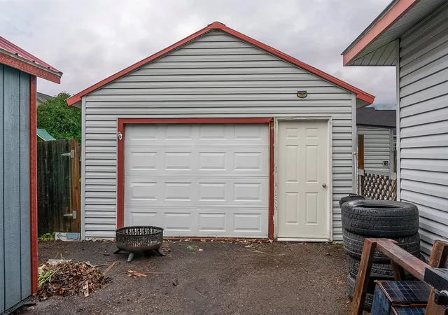 4th image of 1827 W 9Th Ave W, Columbia Falls, MT 59912 | MLS# 30074070