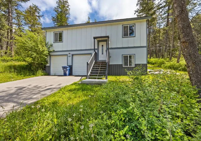 Homes for sale in Whitefish, MT | 327 Deer Trl, Whitefish, MT 59937 | MLS# 30074135