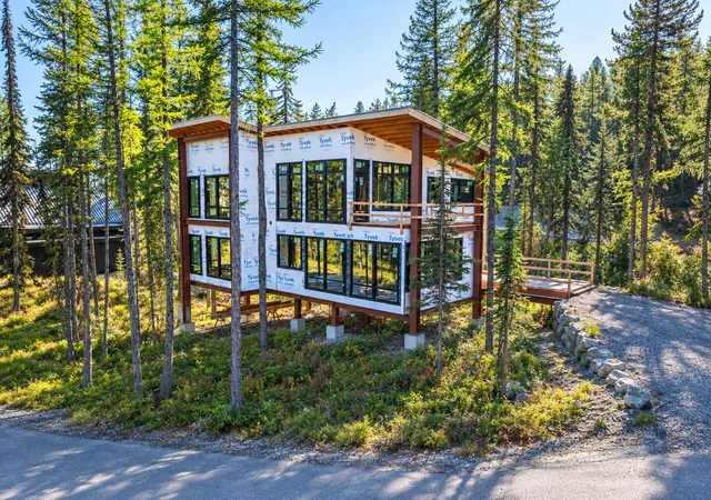 Photo 3 of Single family home for sale at 1054 Elk Camp Loop, Whitefish, MT 59937 | MLS# 30074161 | Listing updated on 2026-09-29
