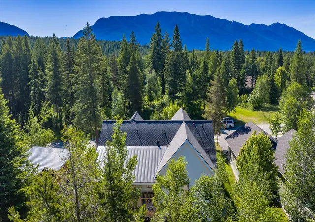 Homes for sale in Columbia Falls, MT | 1287 Oakmont Ln, Columbia Falls, MT 59912 | MLS# 30073824