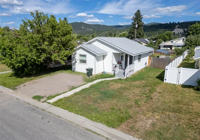 Homes for sale in Libby, MT | 615 Wisconsin Ave, Libby, MT 59923 | MLS# 30074227