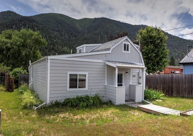 2nd image of 519 Iowa Ave, Missoula, MT 59802 | MLS# 30074253